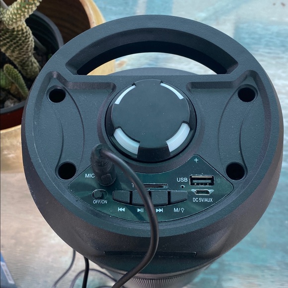 Moon Bounce Karaoke Speaker 15’ Tall - Picture 4 of 8